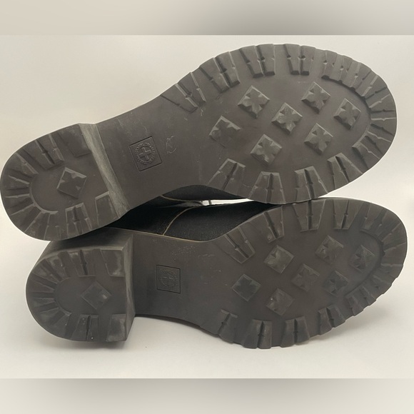 Dr. Martens Lucie Weathered Black Heel lace up leather boots Women’s Sz 9 EUC - Picture 8 of 11